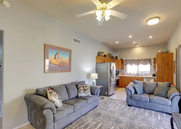 Desert Gem W/ Patio + Grill, Near St. Park! Dom wakacyjny *